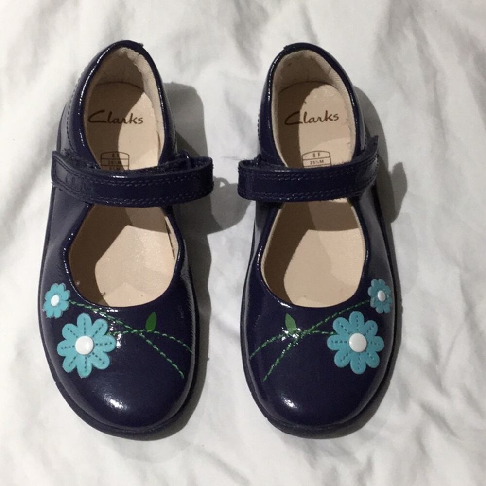 Clark’s 8 deep purple leather maryjanes worn once